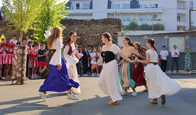Une fin d’année festive au collège Saint-Benoît 2 Sans titre 4